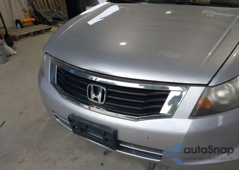 2010 Honda Accord 2.4 Ex-L from USA, damaged, VIN 1HGCP2F83AA183635